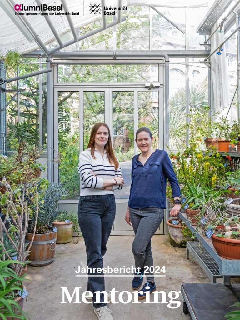 Alumna Mahnaz Parian-Schwerb | Foto: Christian Flierl Alumna Mahnaz Parian-Schwerb, Senior Scientist bei F. Hoffmann-La Roche, fotografiert im Bürogebäude