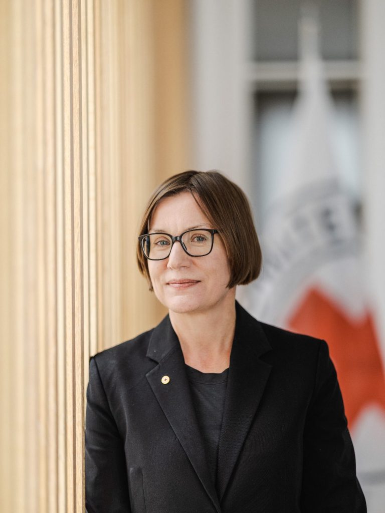 Mirjana Spoljaric, Präsidentin des IKRK, erhält den AlumniPreis 2024